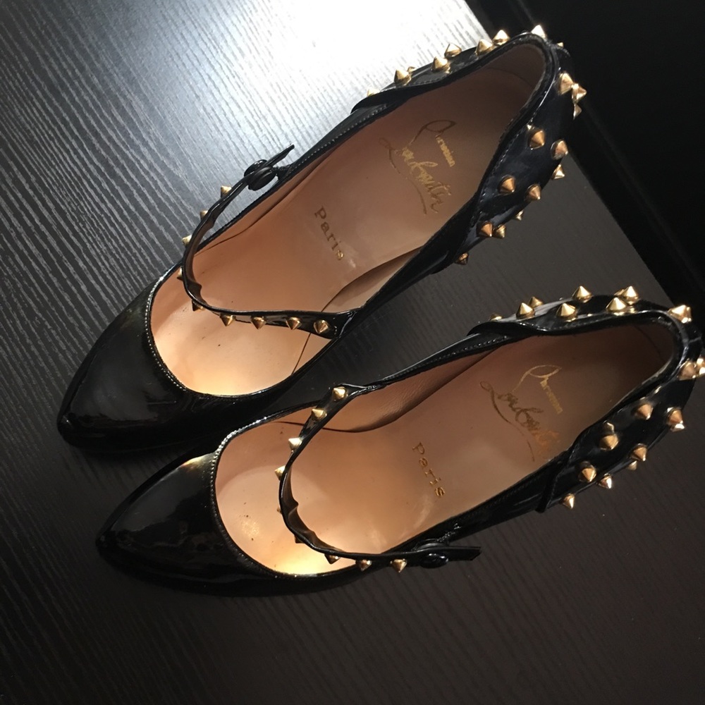 ♥️Authentic Christian Louboutin♥️ - Picture 2 of 7