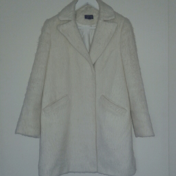 HOLIDAY PICK 👠 Off-White Peacoat - Picture 2 of 2