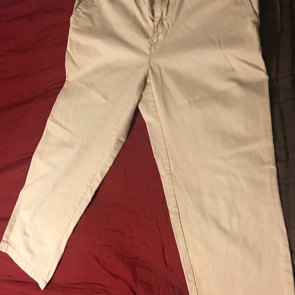 Tommy Hilfiger - Picture 2 of 3