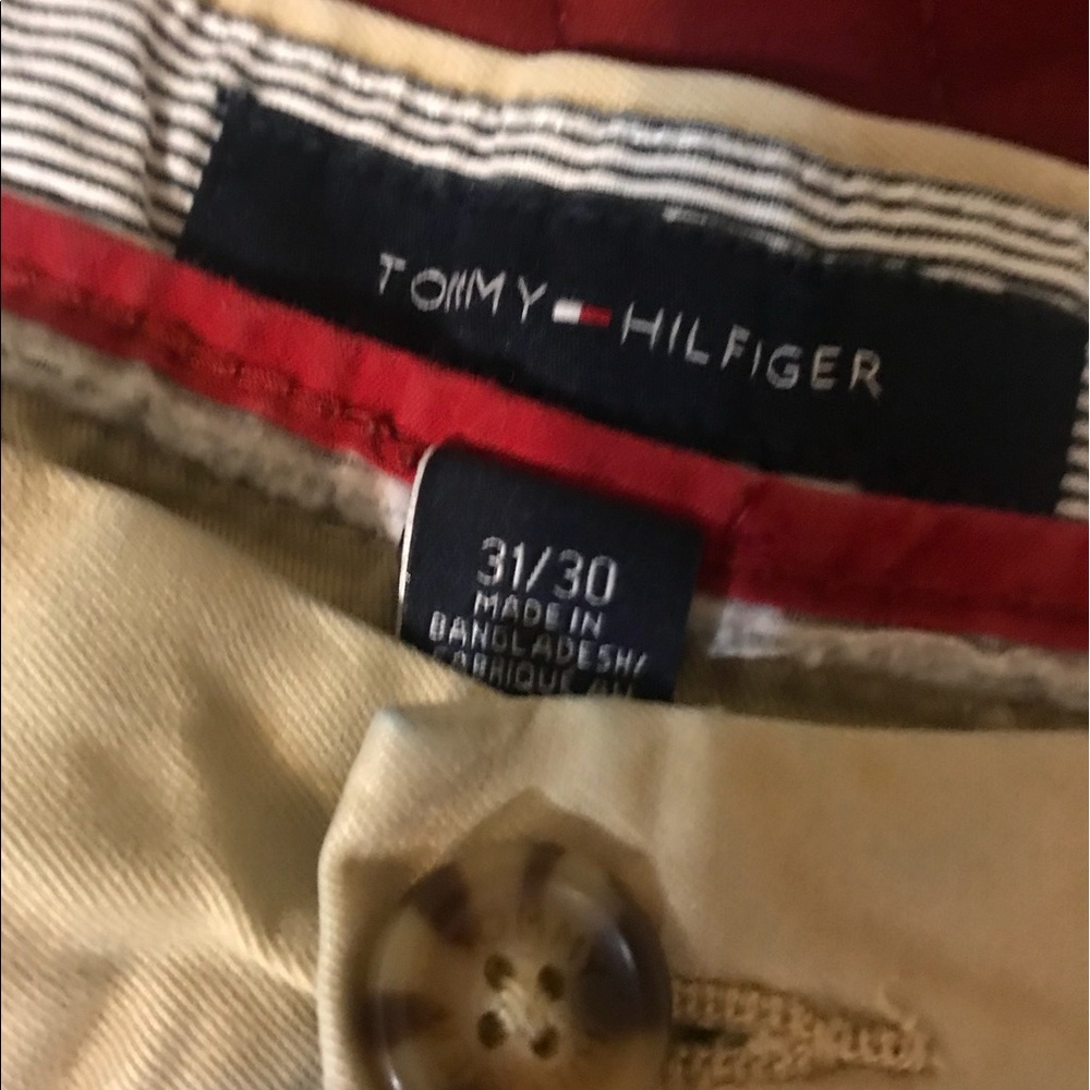 Tommy Hilfiger - Picture 3 of 3