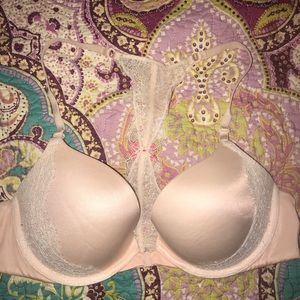 Victoria’s Secret Very Sexy nude push-up bra 36B