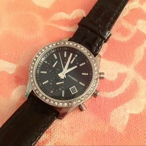 LOWEST PRICE!!! Fossil / black leather band watch