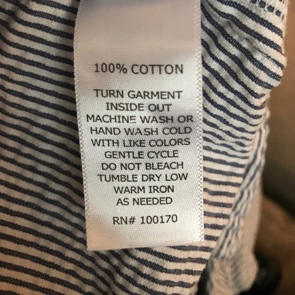 ❌SOLD❌Blue and white shorts - Picture 4 of 4