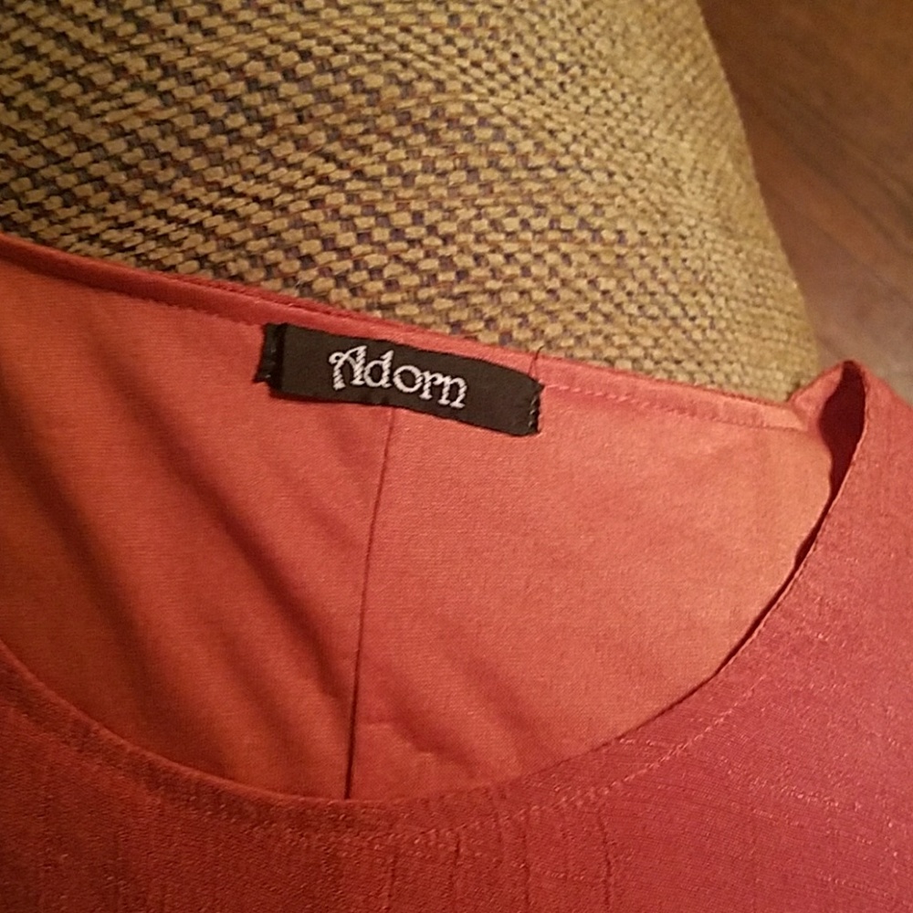 Bell-sleeved tunic - Picture 8 of 8