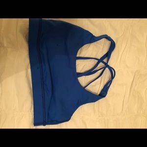 Lulu lemon sports bra size 4
