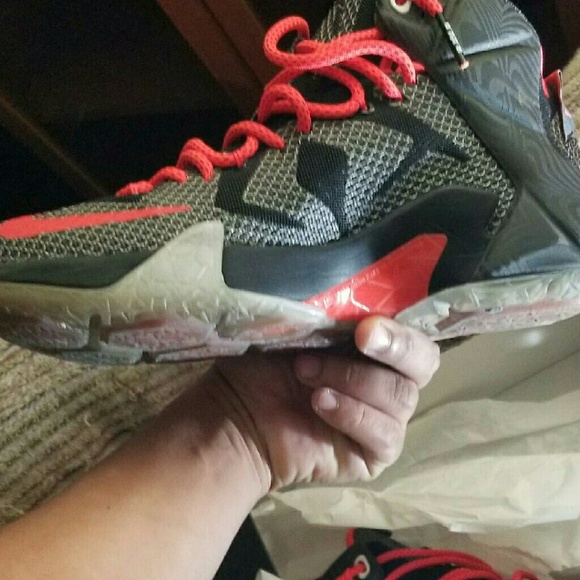 LeBron 12 - Picture 3 of 4
