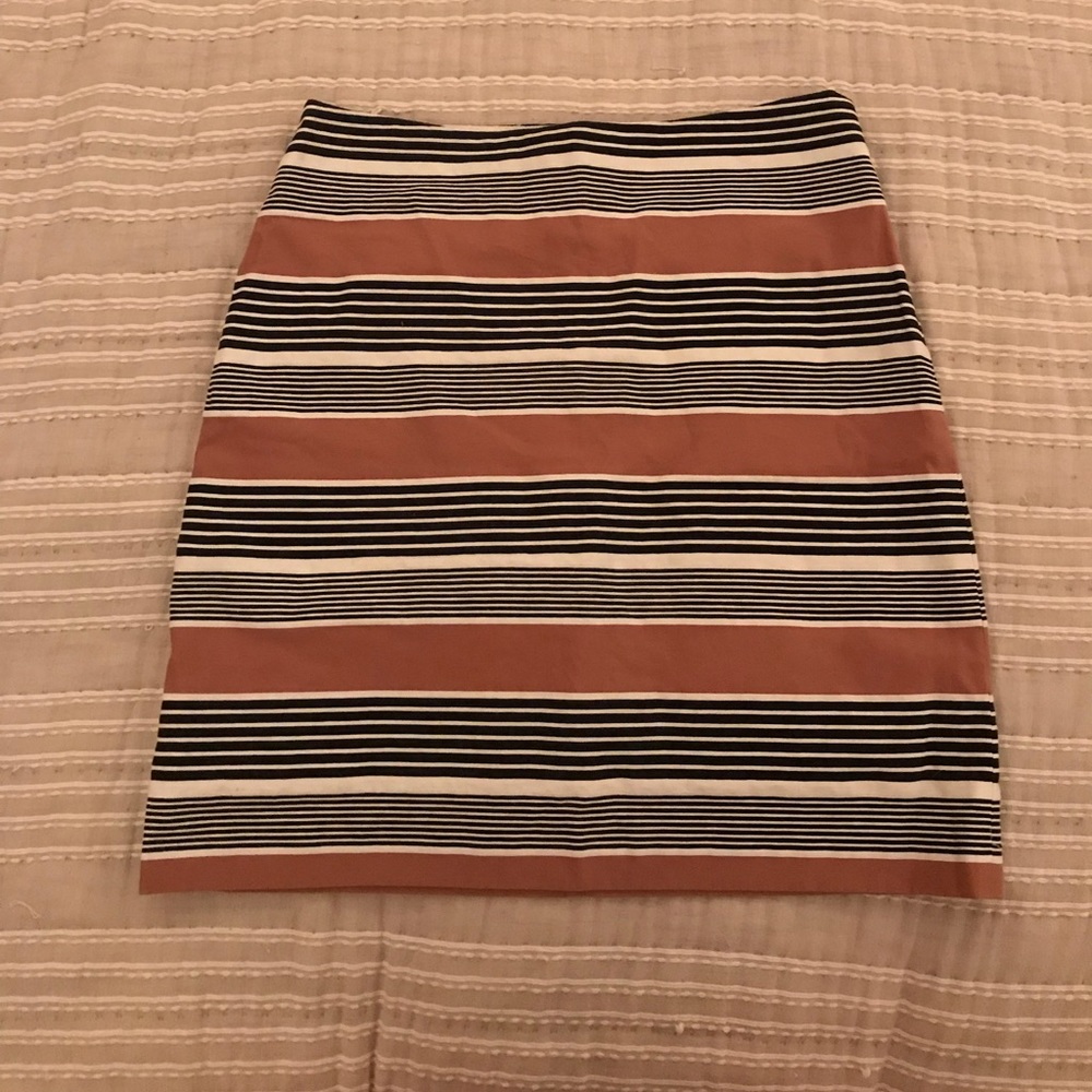 LOFT size 4 skirt