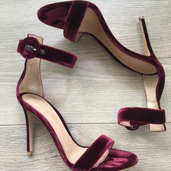 Gianvito Rossi Shoes - Gianvito Rossi Heels (worn ONCE!)