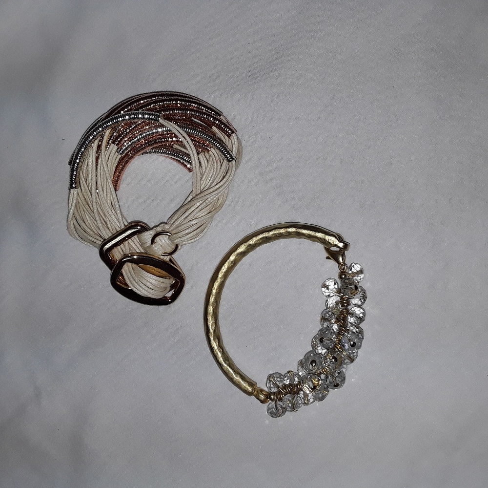 Two braclets, gold tone