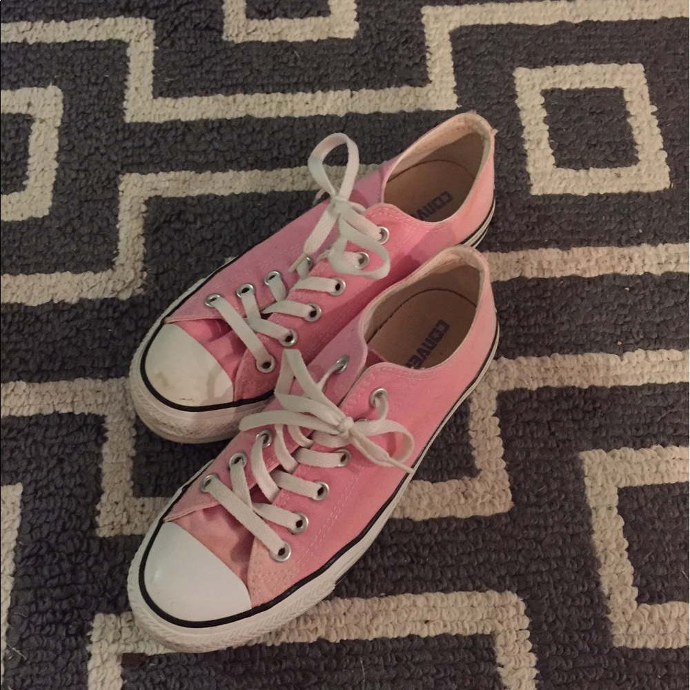 Pink converse