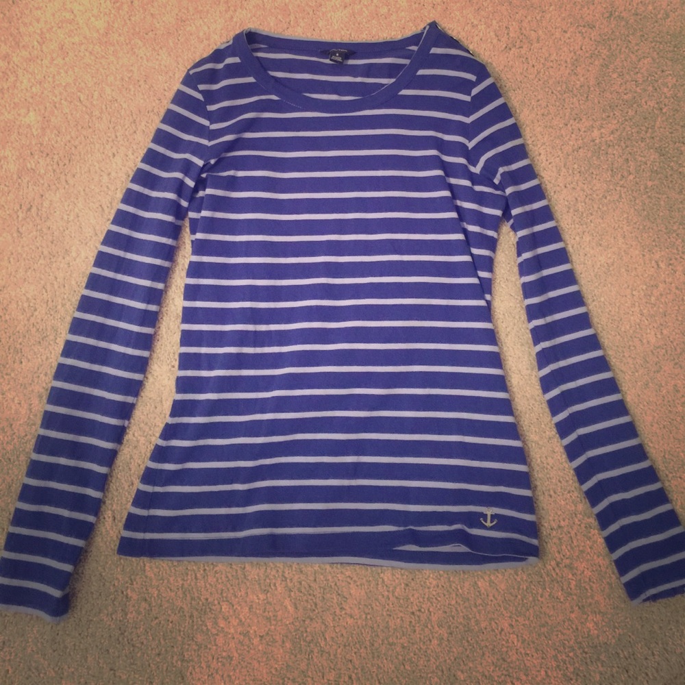 Small Nautica long sleeve shirt!