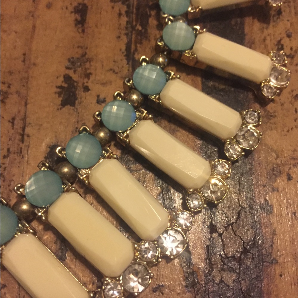 Beautiful Necklace and Earring Set