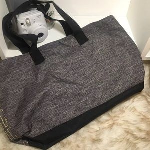 BRAND NEW*** PINK Travel Bag/Tote