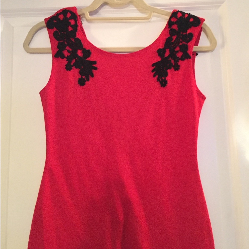 Dress - Picture 2 of 4