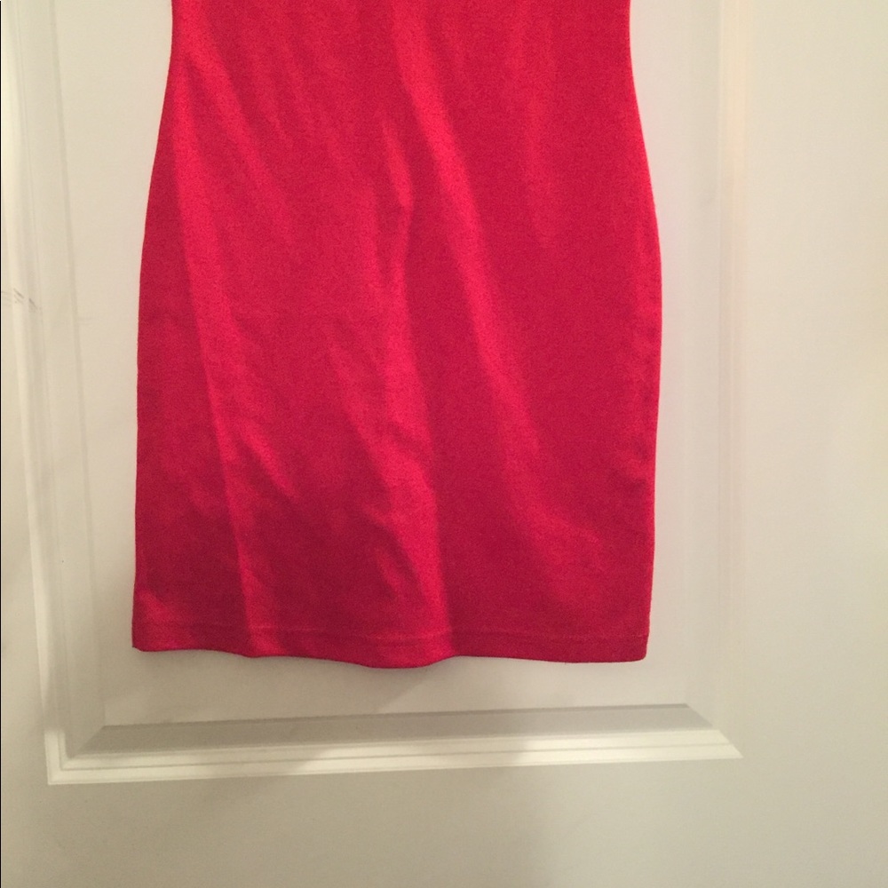 Dress - Picture 3 of 4