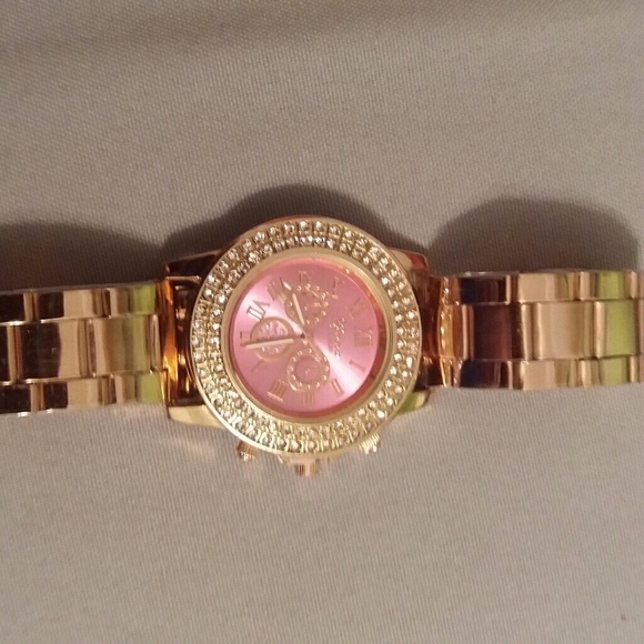 20% off 3+ items, Fashion watch, rose gold - Picture 2 of 4