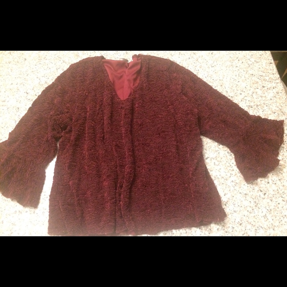 Dress Barn v neck sweater top w/bell 3/4 sleeves
