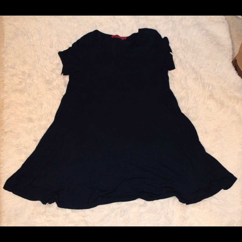 Swing short sleeve dress