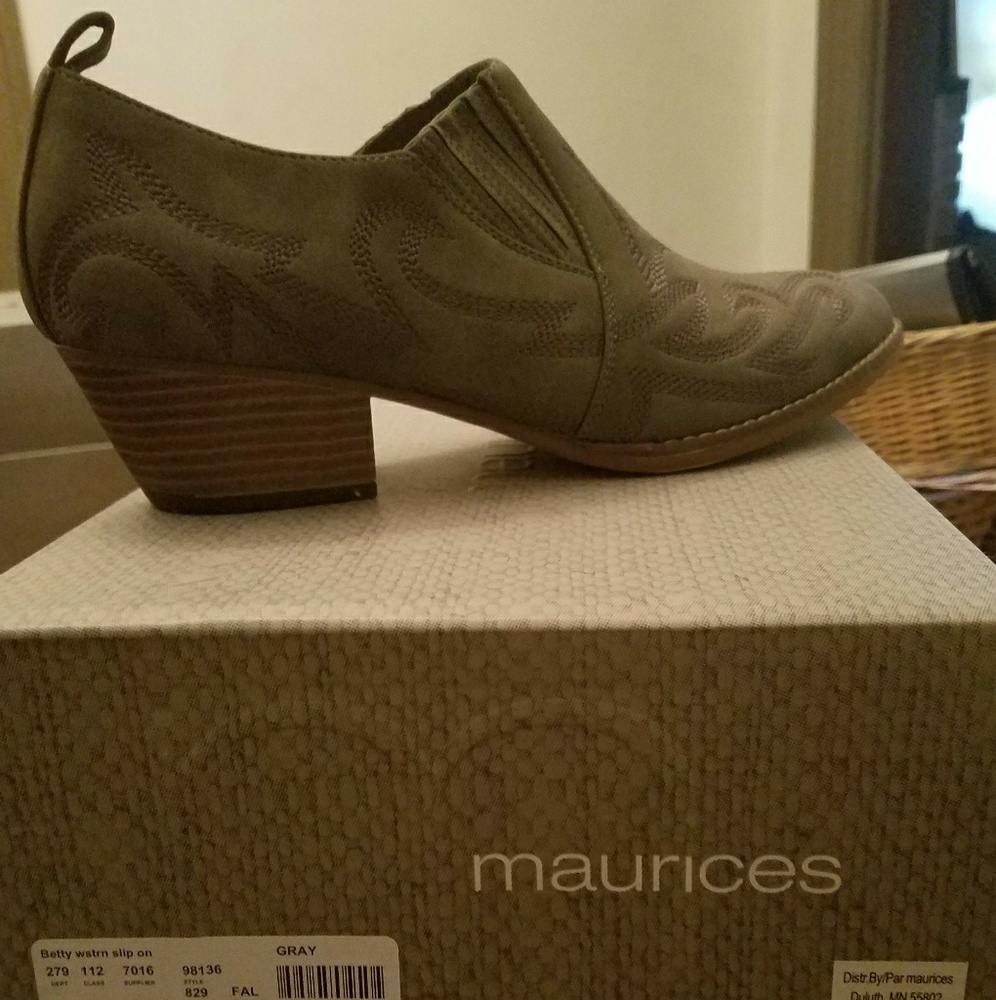 Maurices low boots
