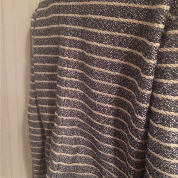 🎉🎉Cute Loft angle zip light jacket - Picture 5 of 6