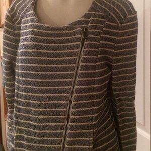 🎉🎉Cute Loft angle zip light jacket