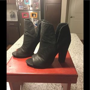 Michael Antonio peep toe ankle booties size 8.5