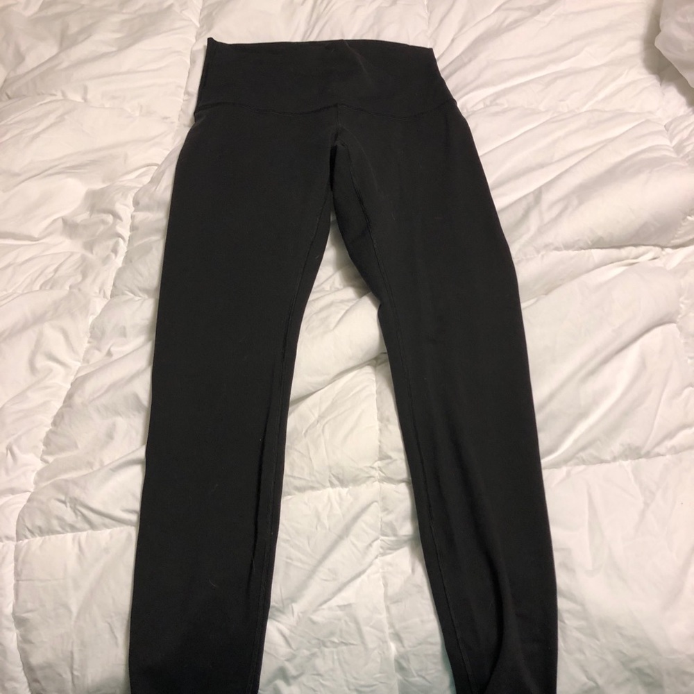 Lululemon wunder under