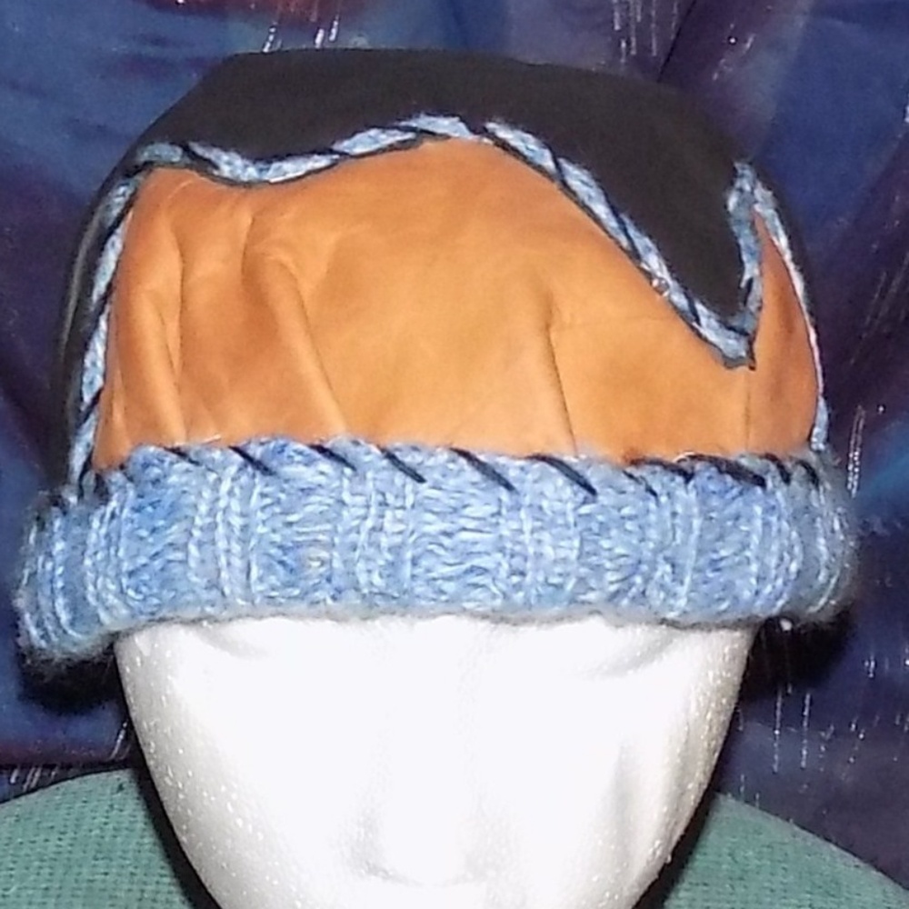 Leather-Wool-Cap in black, beige (tan)blue
