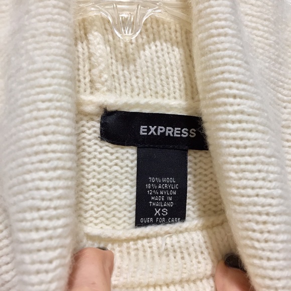 Express cream turtleneck sweater - Picture 3 of 3