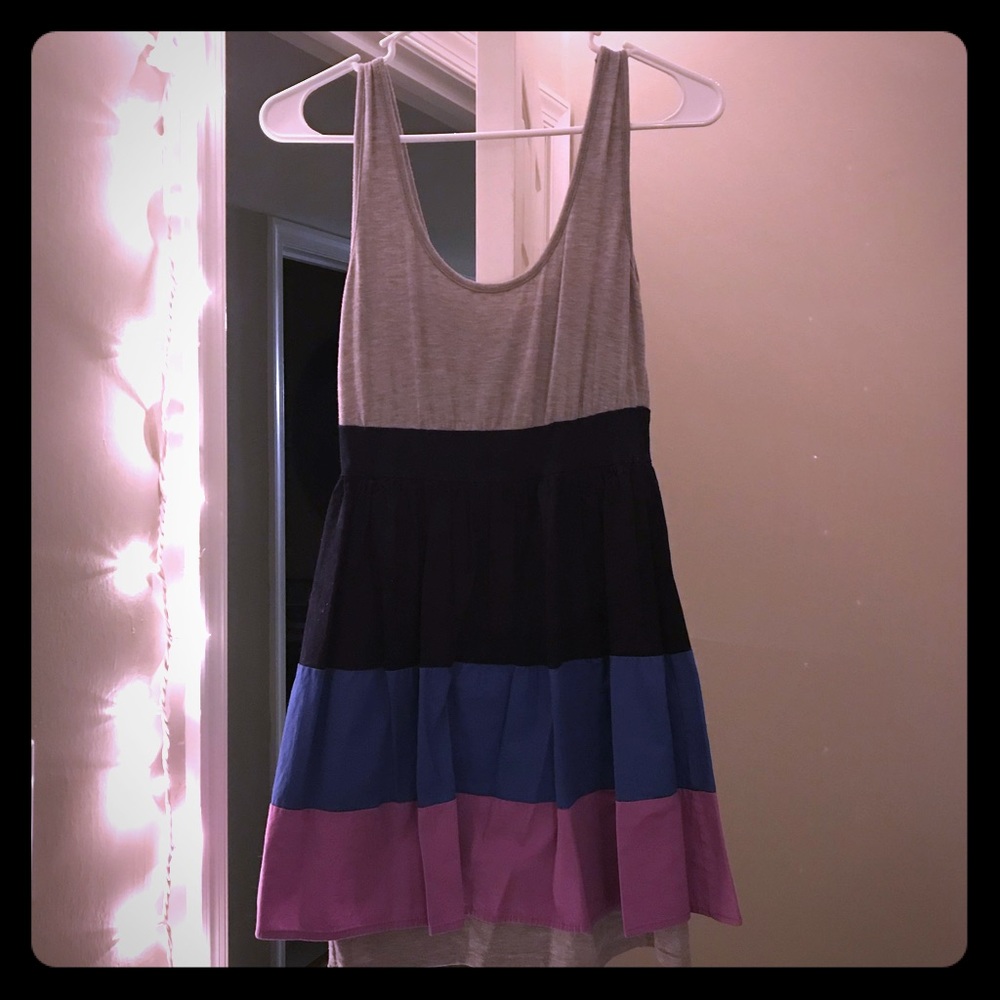 Adorable color block summer dress