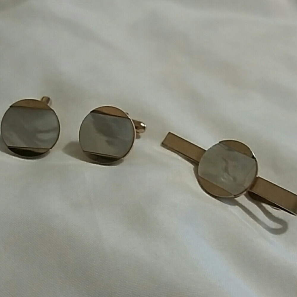 Cufflinks