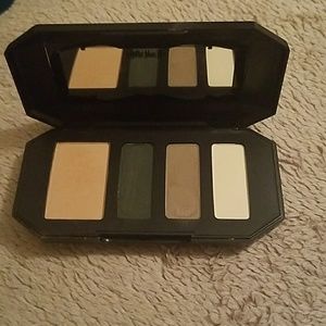 Kat Von D shade and light