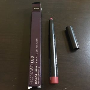 Fiona Styles Matte Lip Crayon in Heliotrope