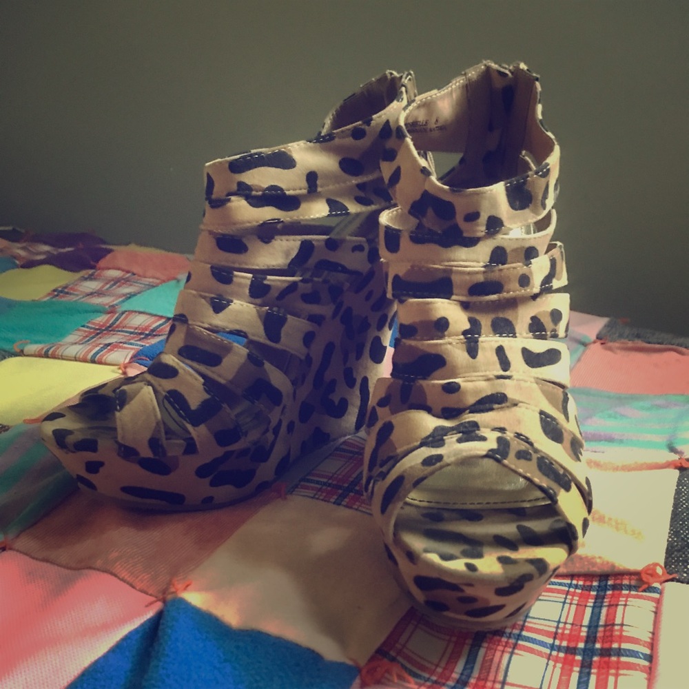 Cheetah print wedges size 8