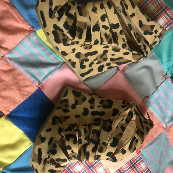 Cheetah print wedges size 8 - Picture 3 of 8
