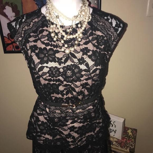 Lace Two Piece Set - Picture 2 of 3