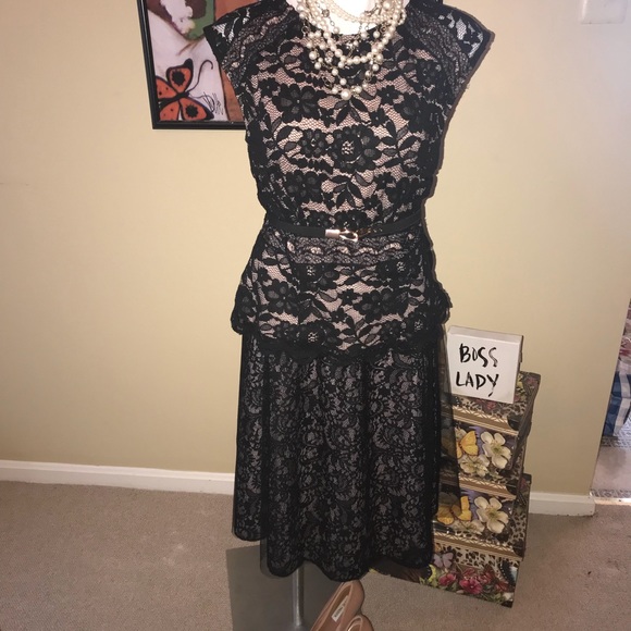 Lace Two Piece Set - Picture 3 of 3