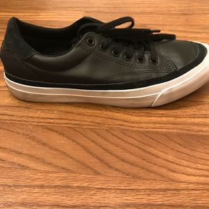 Black leather converse Jack Purcell