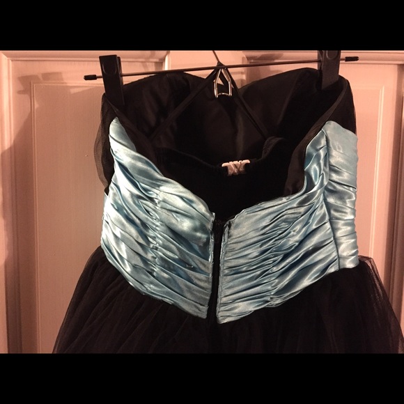 Homecoming Dress - Picture 4 of 4