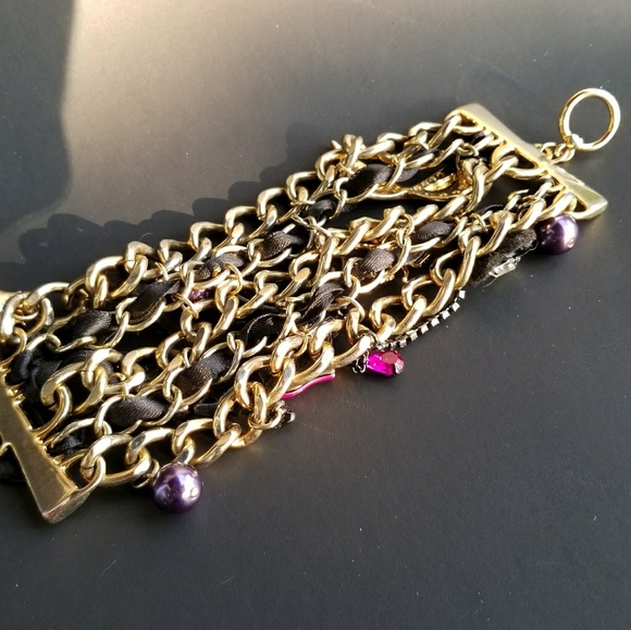 🖤Betsey Johnson charm bracelet 🕸💕 - Picture 3 of 5