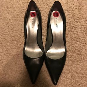 Nine West Black Pumps