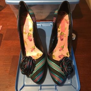Betsey Johnson Stripe Bow Heels
