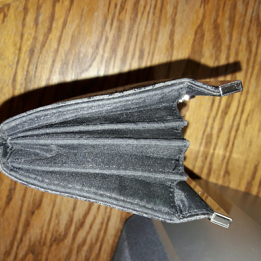 Hand bag - Picture 3 of 5