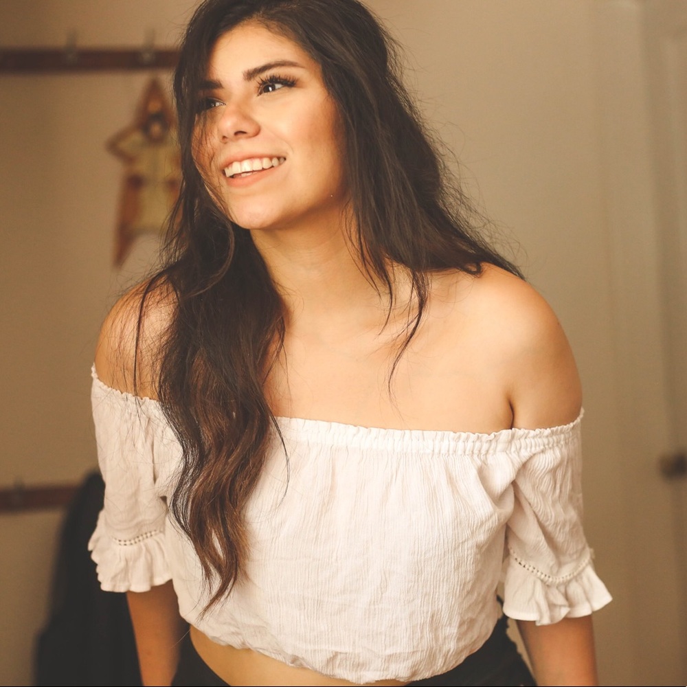 Forever 21 white off shoulder crop top