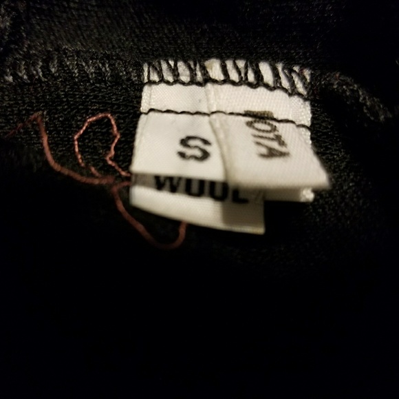 ❌SOLD❌ Bundle of 2 Stirrup Leggings - Picture 3 of 7