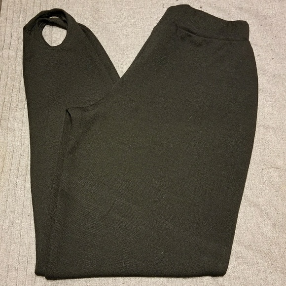 ❌SOLD❌ Bundle of 2 Stirrup Leggings - Picture 4 of 7