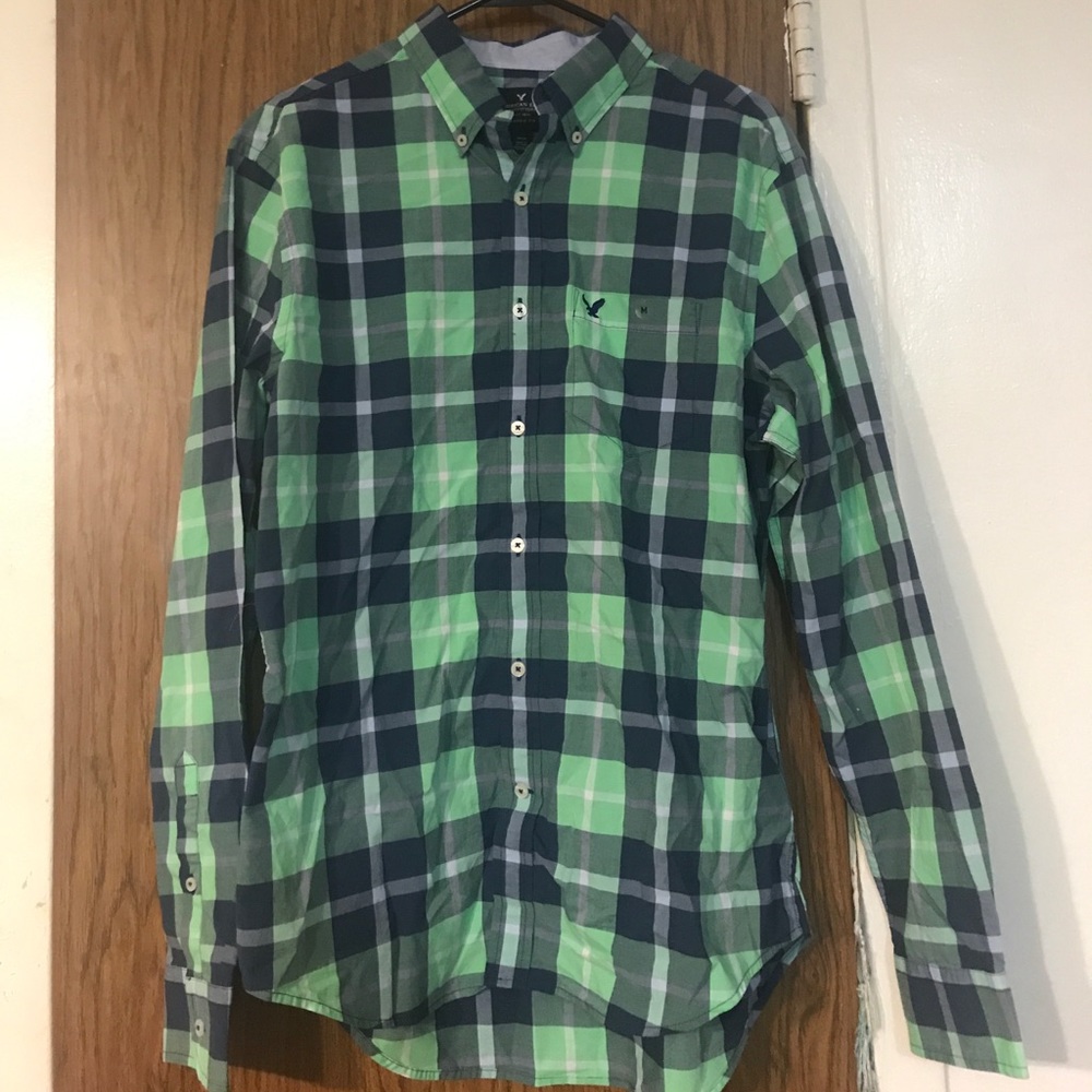 American eagle plaid button up shirt