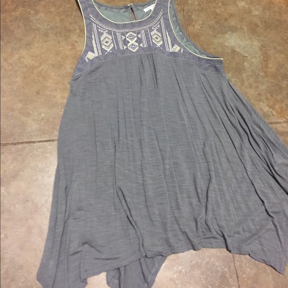 Top - Picture 2 of 3