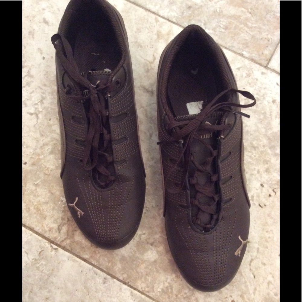 Brown women's tennis shoes.