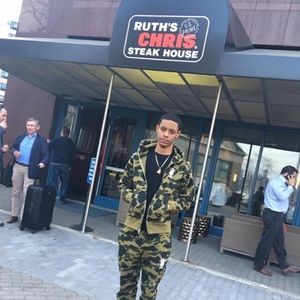 Meet your Posher, Solomon